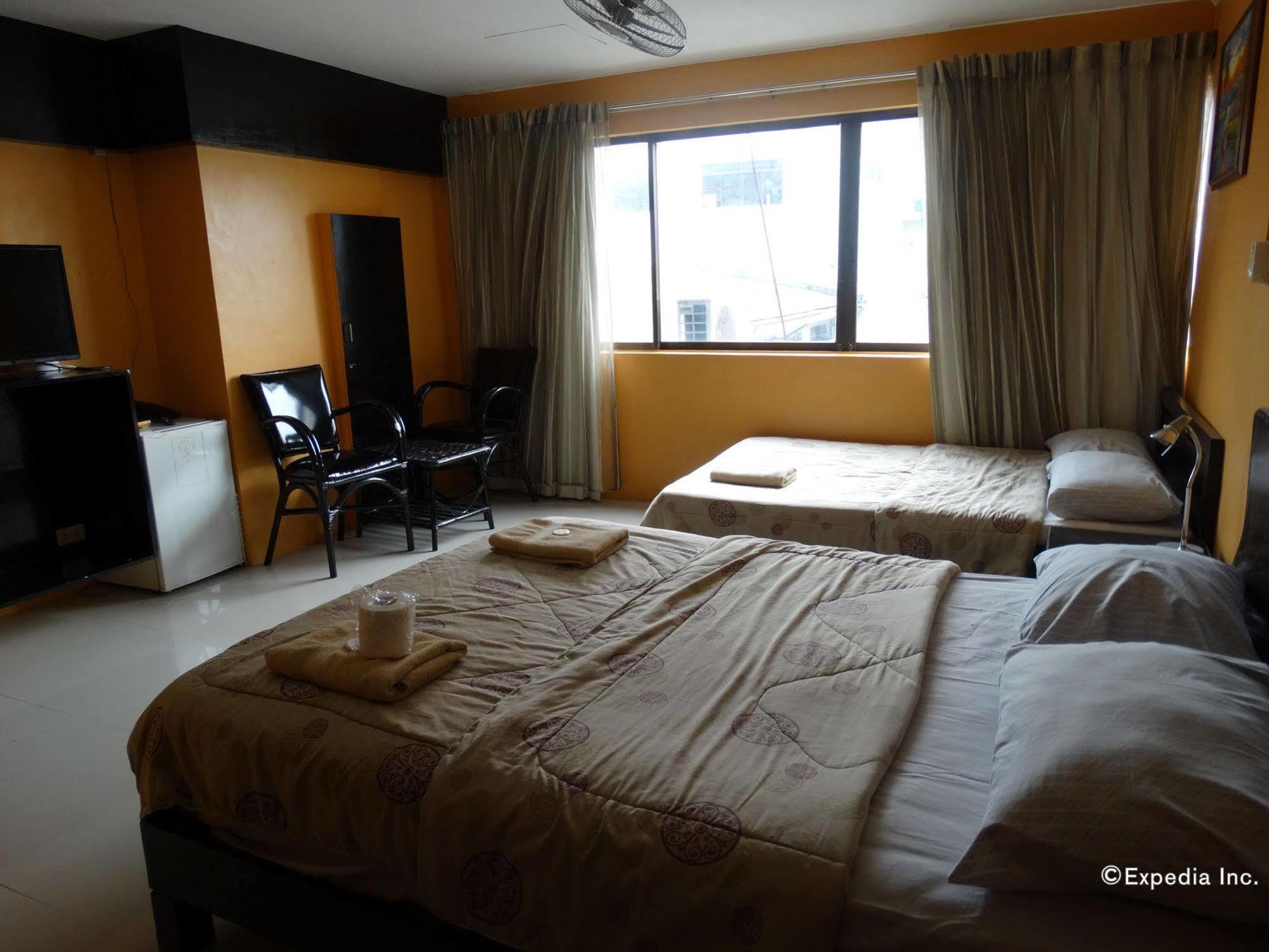 The Southern Cross Hotel Manila Exterior foto